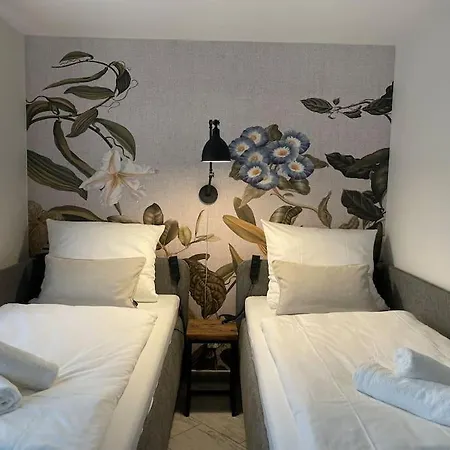 Grafschafft Angenehmes Wohnen - 2 Schlafzimmer I Tiefgarage I Balkon * Пирна