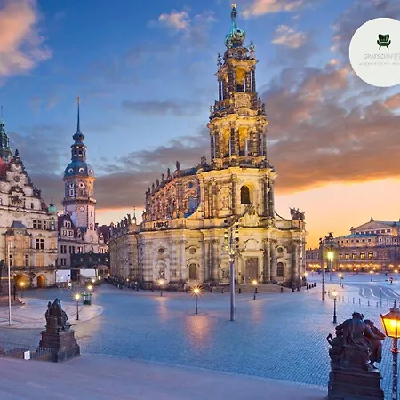 Grafschafft Angenehmes Wohnen - 2 Schlafzimmer I Tiefgarage I Balkon Апартаменты *