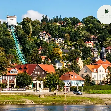 Апартаменты Grafschafft Angenehmes Wohnen - 2 Schlafzimmer I Tiefgarage I Balkon