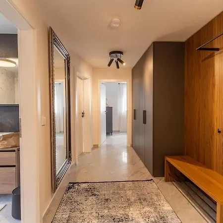 Апартаменты Grafschafft Angenehmes Wohnen - 2 Schlafzimmer I Tiefgarage I Balkon