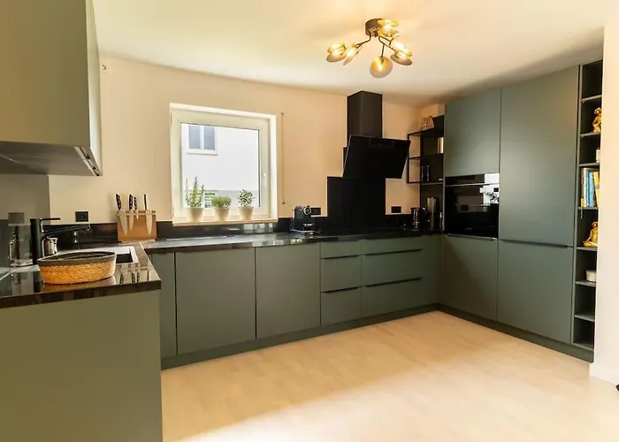 Grafschafft Angenehmes Wohnen - 2 Schlafzimmer I Tiefgarage I Balkon شقة *