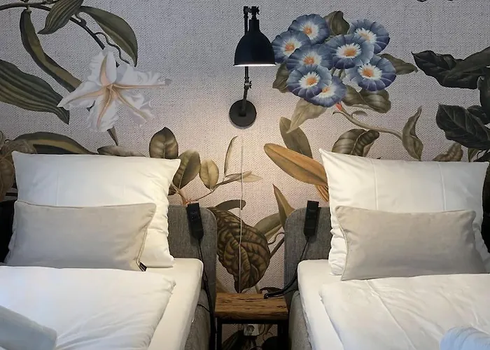 Grafschafft Angenehmes Wohnen - 2 Schlafzimmer I Tiefgarage I Balkon شقة بيرنا