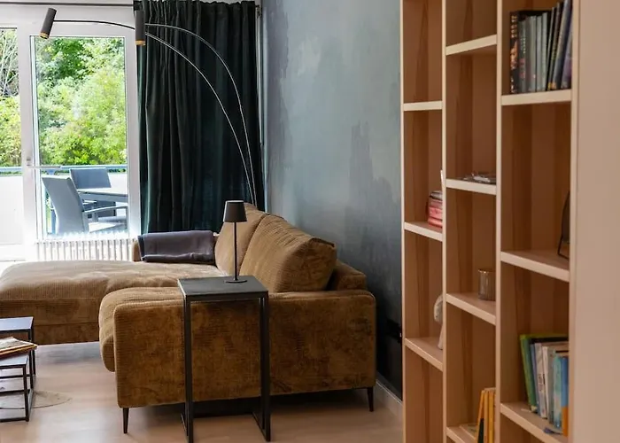 شقة Grafschafft Angenehmes Wohnen - 2 Schlafzimmer I Tiefgarage I Balkon بيرنا